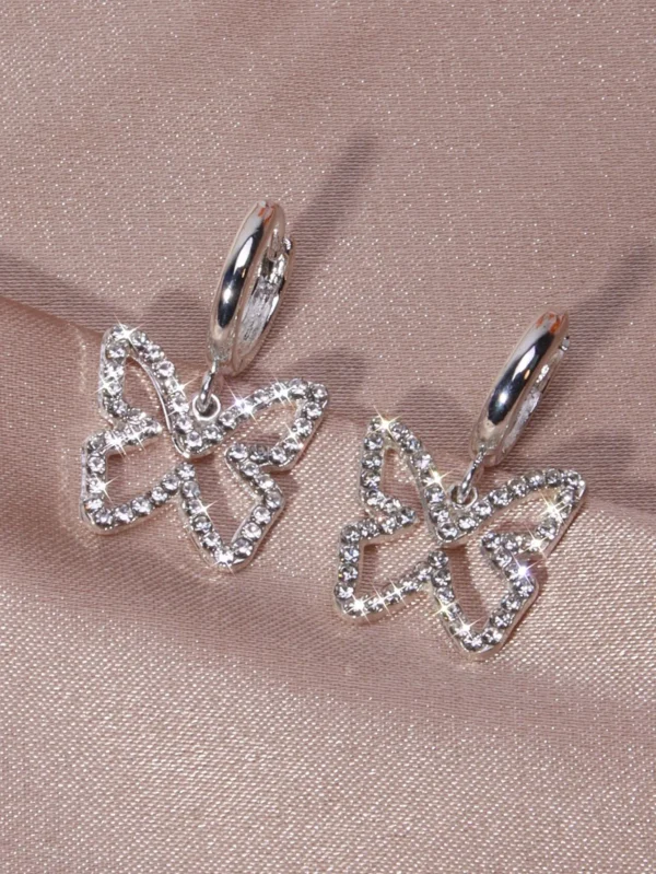 2 piezas Pendientes largos con diamante de imitación con mariposa
